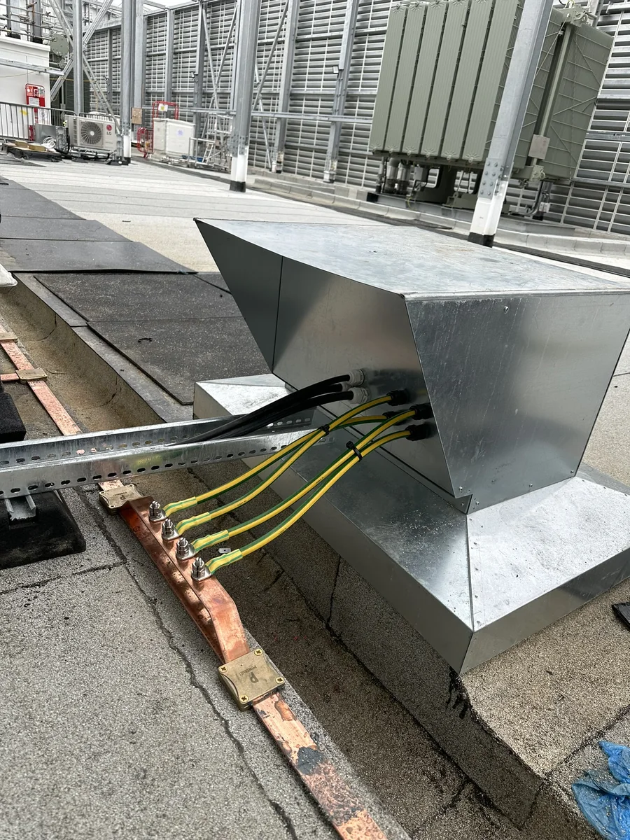 Equipment bonding installation