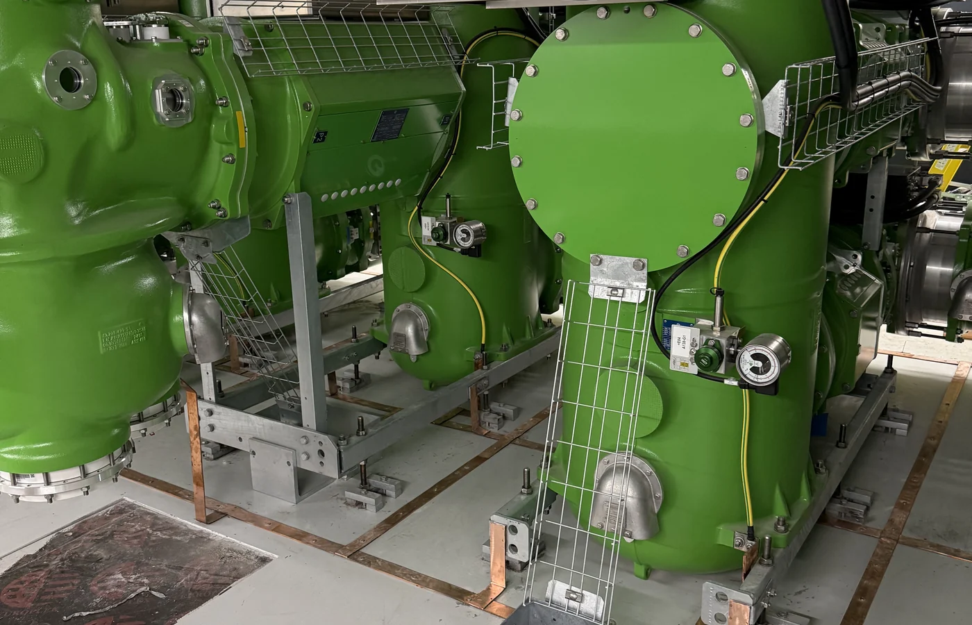 Gas-insulated switchgear substation bonding installation